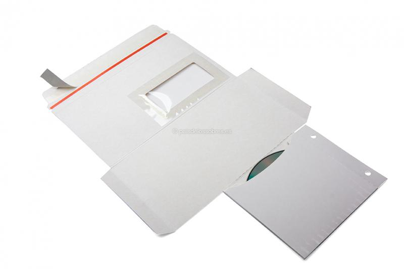 Sobres de cartón con bolsillo multimedia - plegada hacia el exterior (foto 1 de 4)