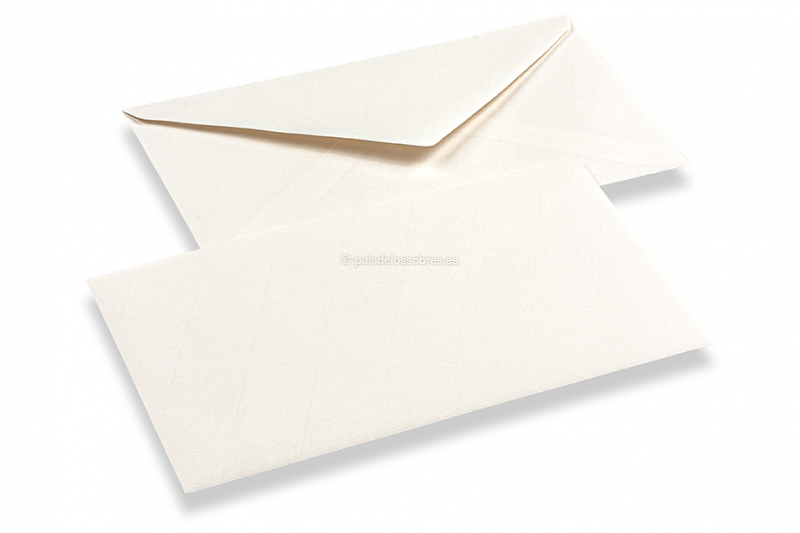 Sobres de papel verjurado de color blanco