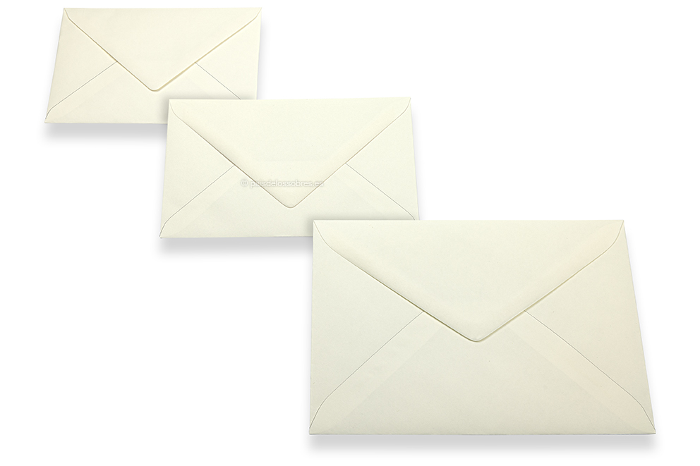 Sobres para tarjetas de felicitación de color crema