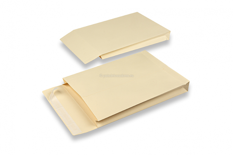 Sobres de fuelle con fondo plano - 229 x 324 x 40 mm, crema